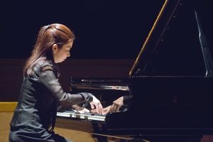 Miho Nishimura podczas koncertu w Sali Filharmonii NFM 20.08.2016. Fot. Andrzej Solnica.
